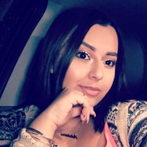 Meet your Posher, Adriana